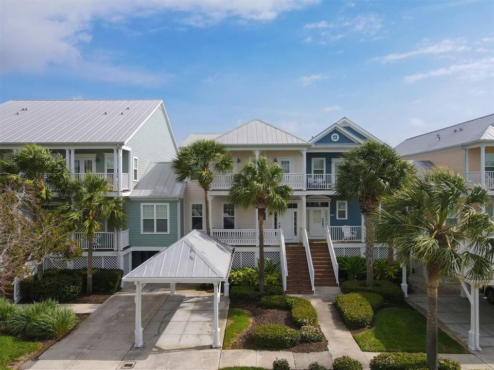 En Renta: $2,950 (4 camas, 3 baños, 2208 Pies cuadrados)