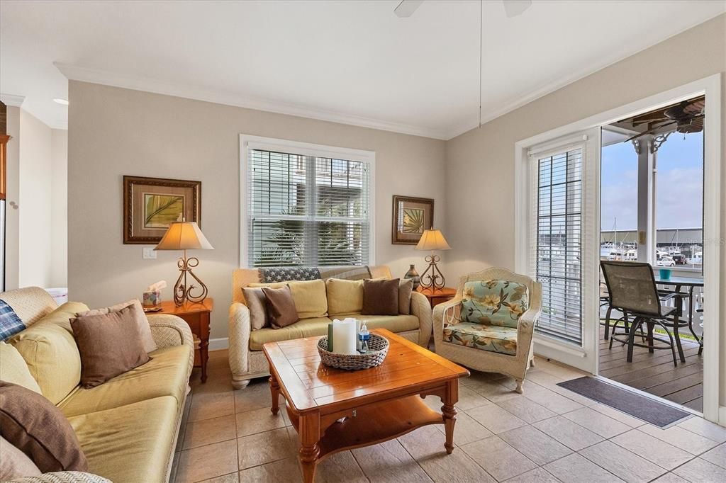 En Renta: $2,950 (4 camas, 3 baños, 2208 Pies cuadrados)