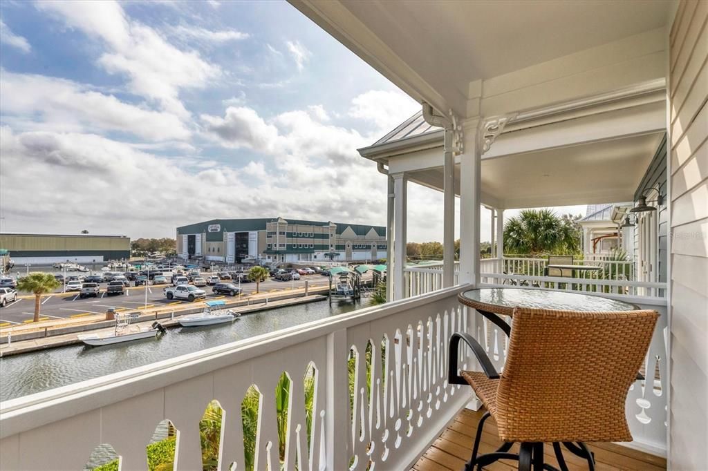 En Renta: $2,950 (4 camas, 3 baños, 2208 Pies cuadrados)