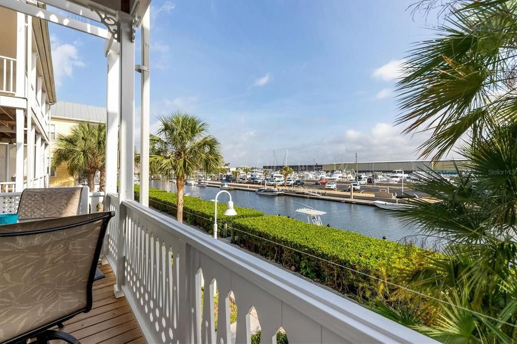 En Renta: $2,950 (4 camas, 3 baños, 2208 Pies cuadrados)