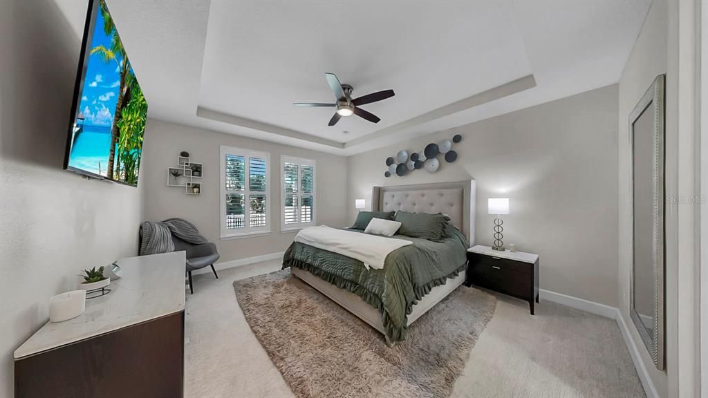 En Venta: $683,000 (5 camas, 3 baños, 2939 Pies cuadrados)