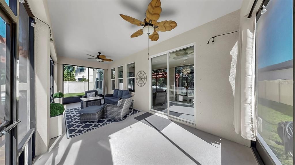 En Venta: $683,000 (5 camas, 3 baños, 2939 Pies cuadrados)