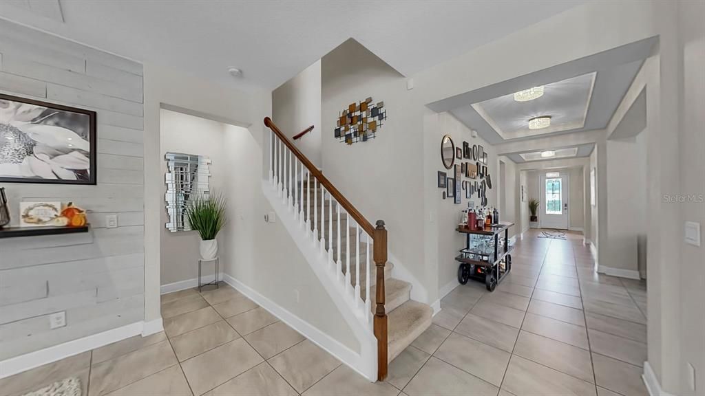 En Venta: $683,000 (5 camas, 3 baños, 2939 Pies cuadrados)