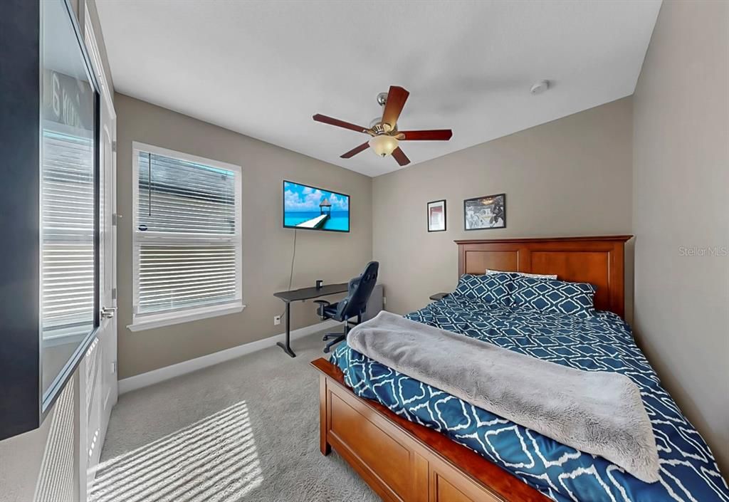 En Venta: $683,000 (5 camas, 3 baños, 2939 Pies cuadrados)