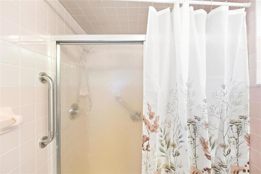 For Sale: $335,000 (3 beds, 2 baths, 2134 Square Feet)