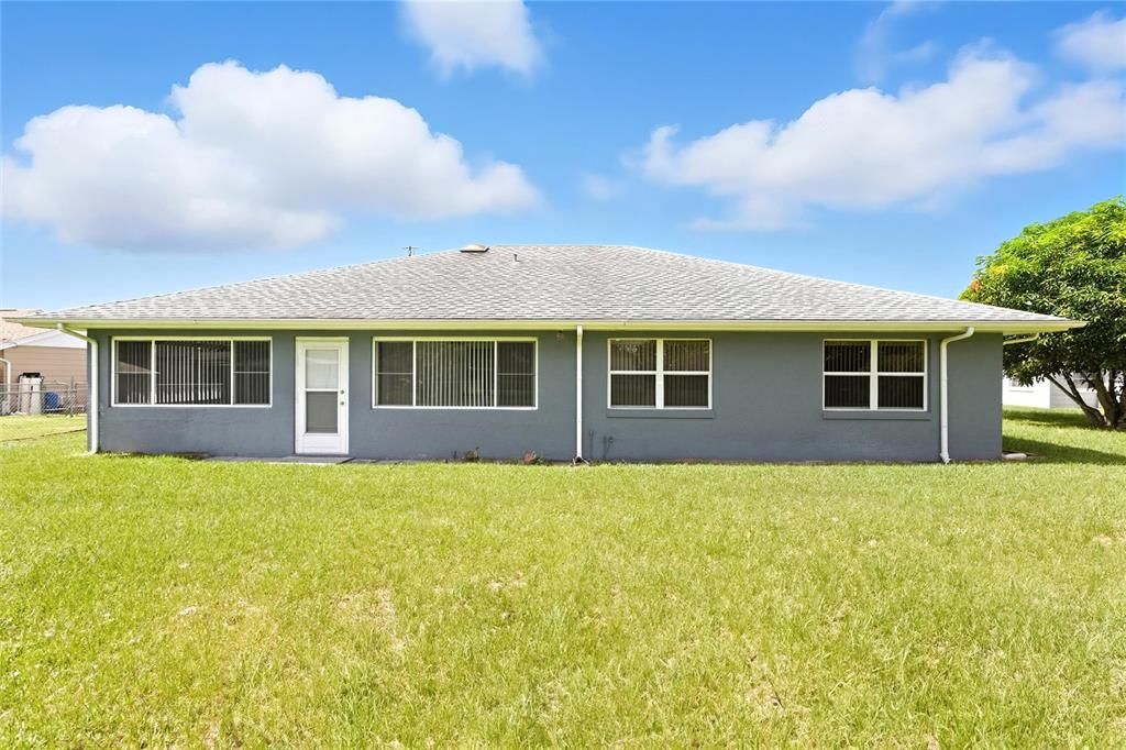 For Sale: $335,000 (3 beds, 2 baths, 2134 Square Feet)