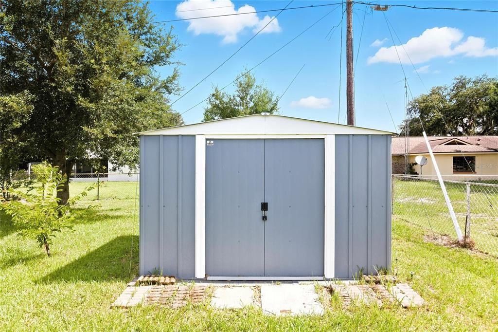 For Sale: $335,000 (3 beds, 2 baths, 2134 Square Feet)