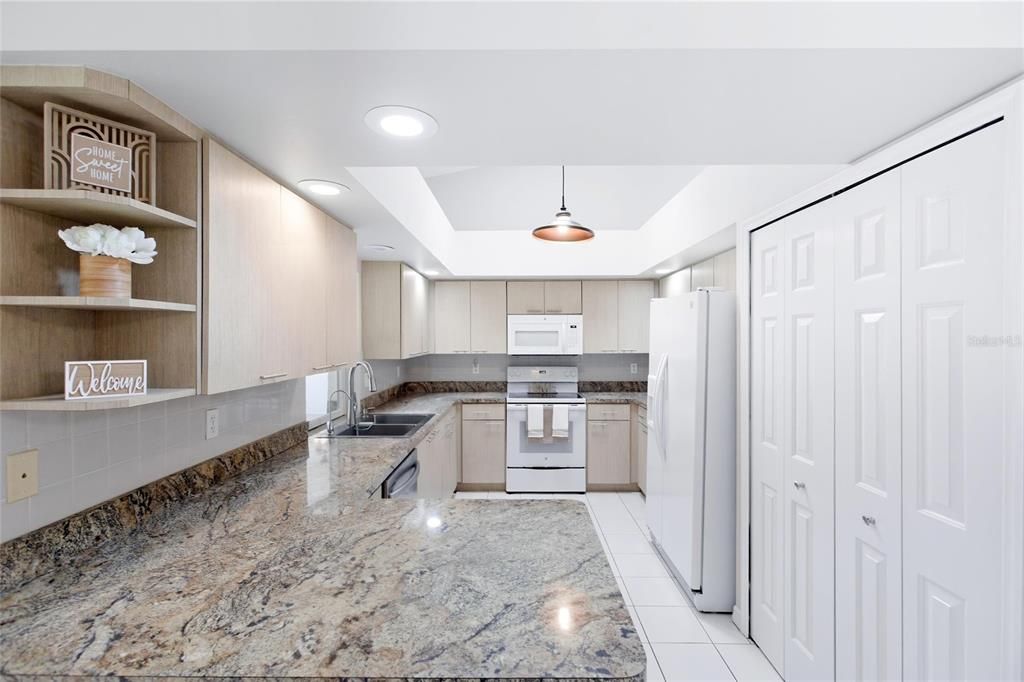 For Sale: $335,000 (3 beds, 2 baths, 2134 Square Feet)