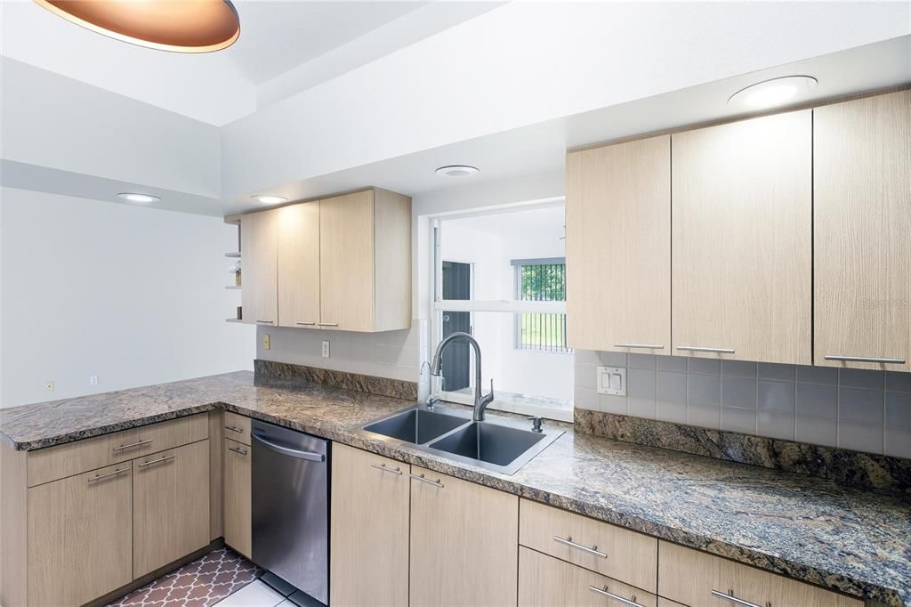 For Sale: $335,000 (3 beds, 2 baths, 2134 Square Feet)