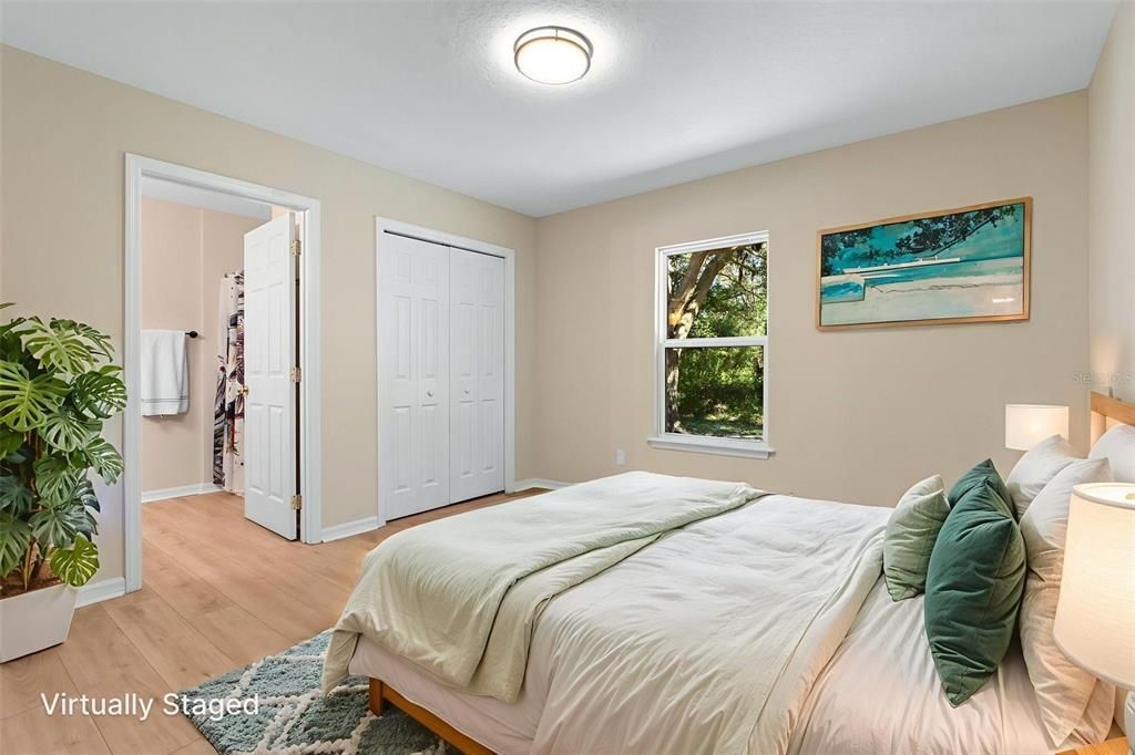 For Sale: $190,000 (3 beds, 2 baths, 1092 Square Feet)