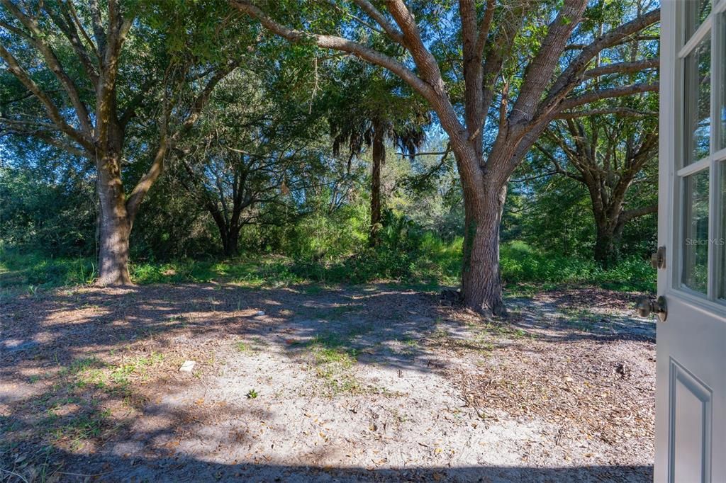 For Sale: $190,000 (3 beds, 2 baths, 1092 Square Feet)