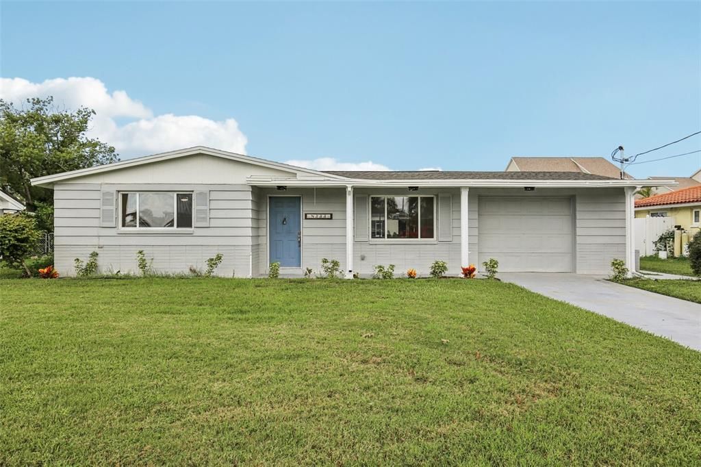 待售: $300,000 (3 贝兹, 2 浴室, 1168 平方英尺)