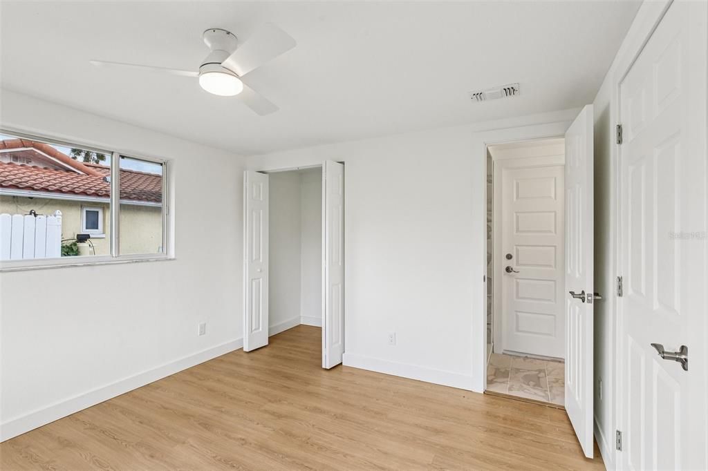 待售: $300,000 (3 贝兹, 2 浴室, 1168 平方英尺)