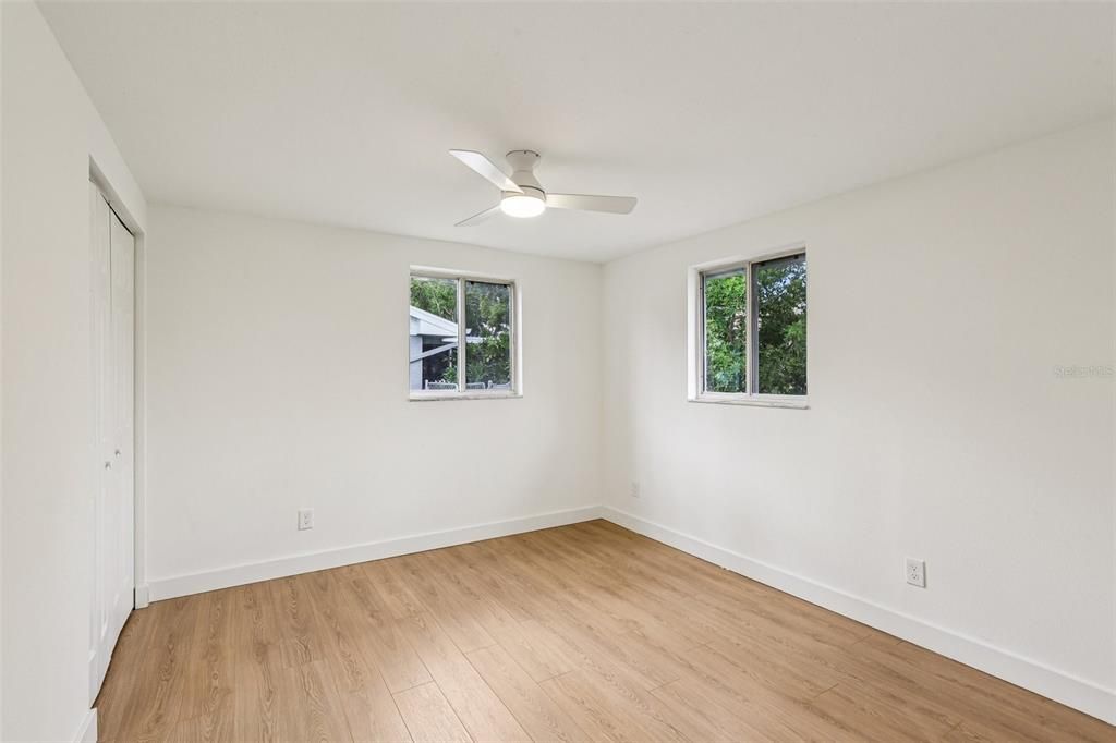 待售: $300,000 (3 贝兹, 2 浴室, 1168 平方英尺)