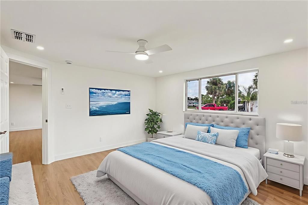 待售: $300,000 (3 贝兹, 2 浴室, 1168 平方英尺)