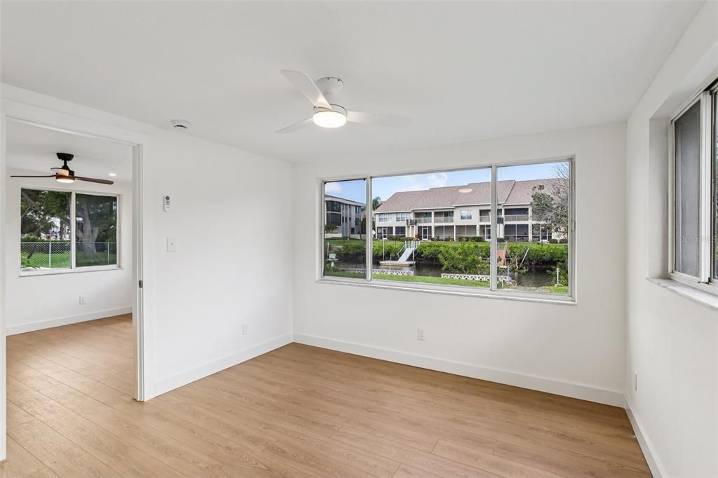 待售: $300,000 (3 贝兹, 2 浴室, 1168 平方英尺)