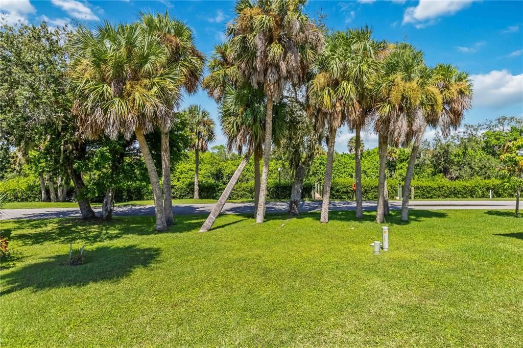 Под контрактом: $134,999 (3 спален, 2 ванн, 1215 Квадратных фут)