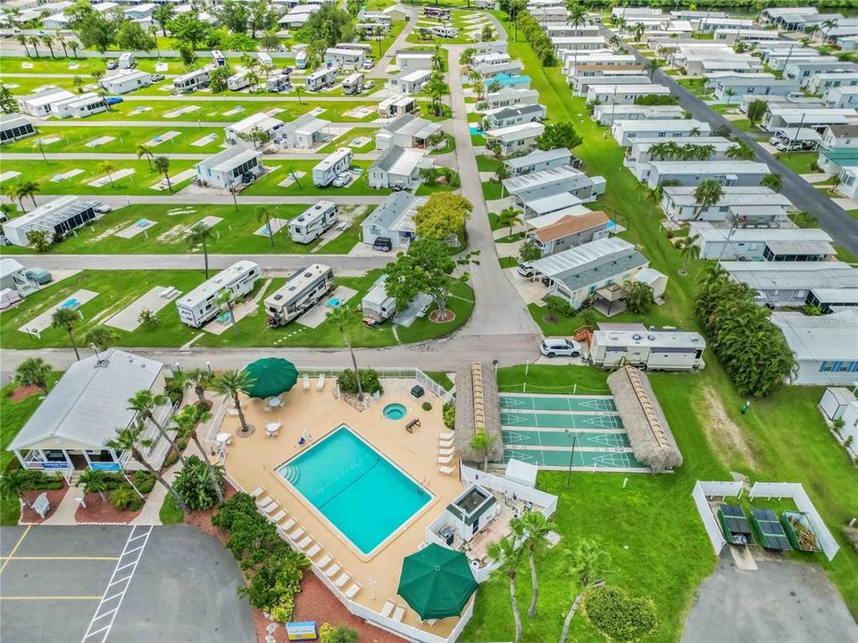 Под контрактом: $134,999 (3 спален, 2 ванн, 1215 Квадратных фут)