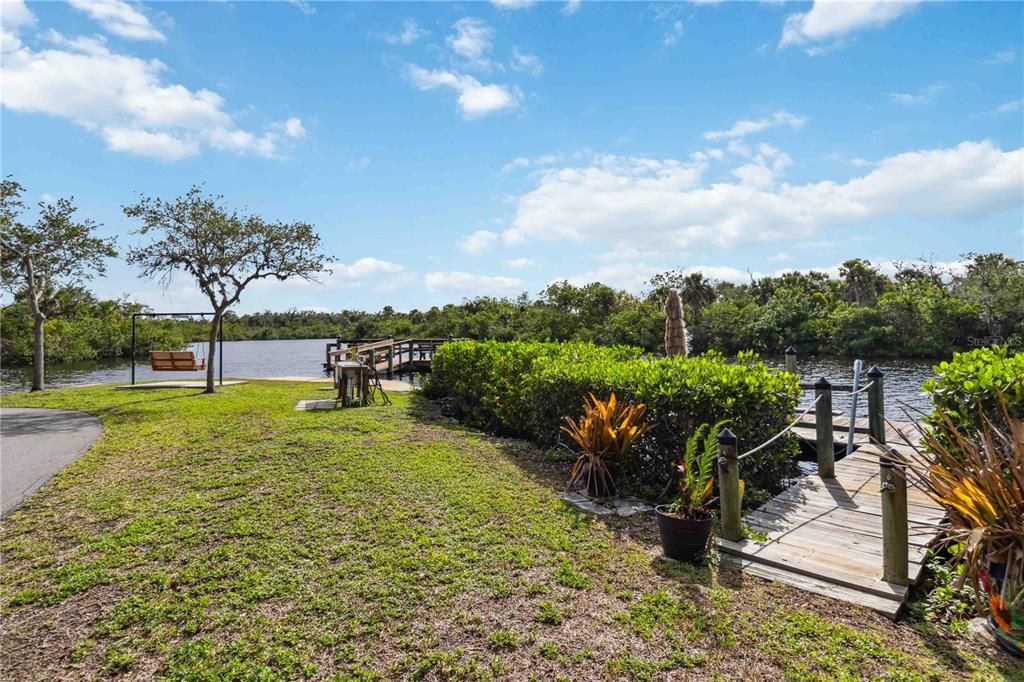 Под контрактом: $134,999 (3 спален, 2 ванн, 1215 Квадратных фут)