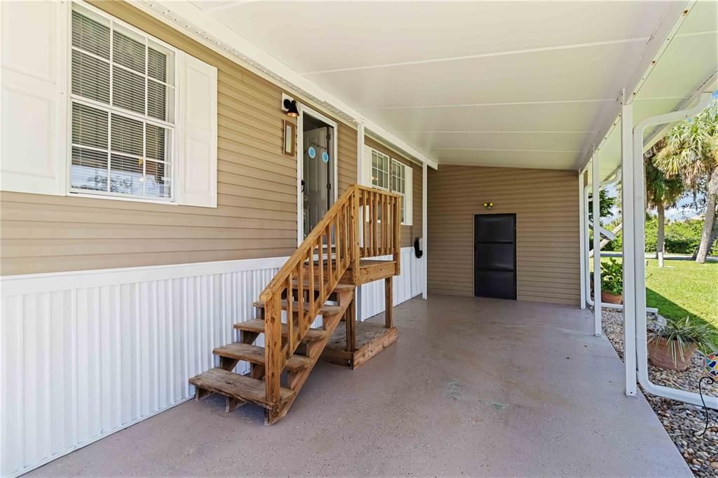 Под контрактом: $134,999 (3 спален, 2 ванн, 1215 Квадратных фут)