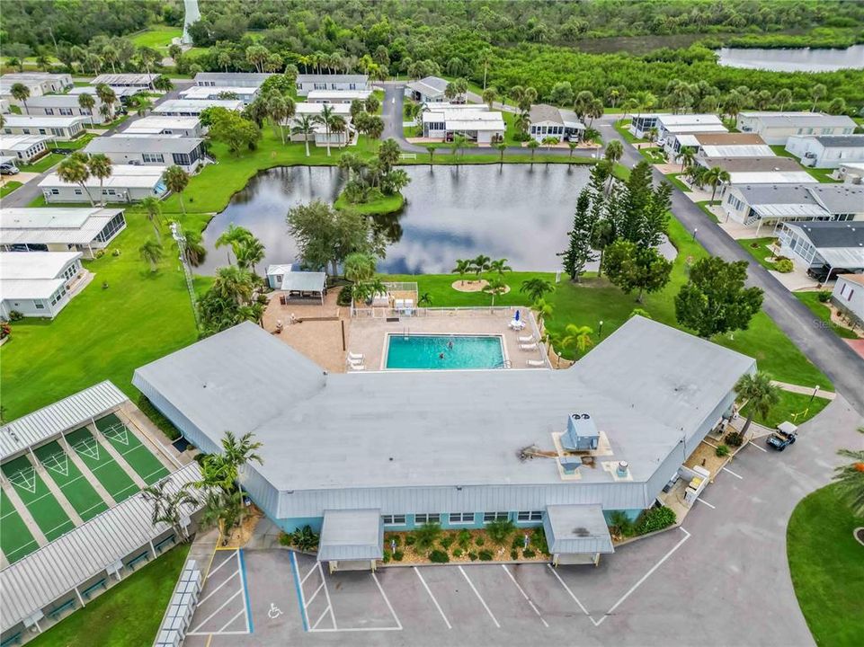 Под контрактом: $134,999 (3 спален, 2 ванн, 1215 Квадратных фут)