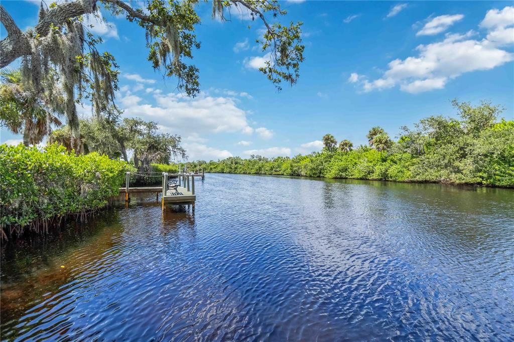 Под контрактом: $134,999 (3 спален, 2 ванн, 1215 Квадратных фут)