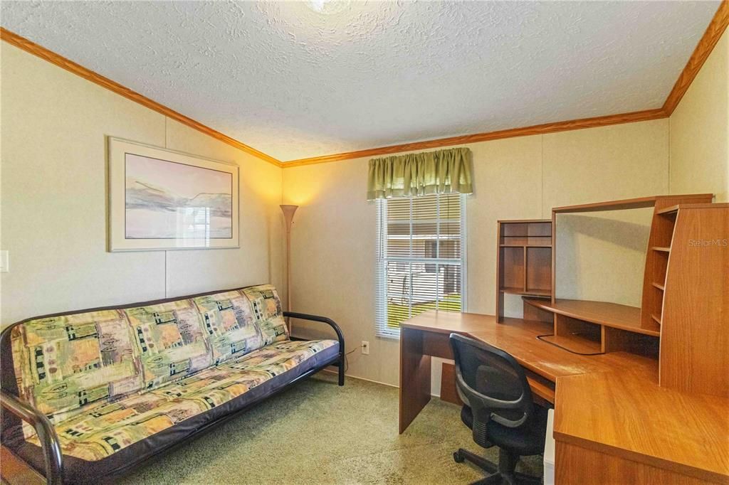 Под контрактом: $134,999 (3 спален, 2 ванн, 1215 Квадратных фут)