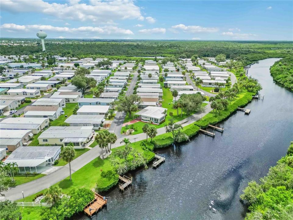 Под контрактом: $134,999 (3 спален, 2 ванн, 1215 Квадратных фут)