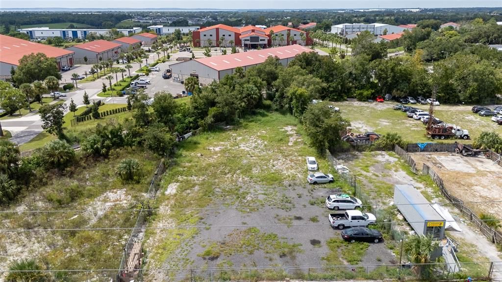 待售: $220,000 (0.45 acres)