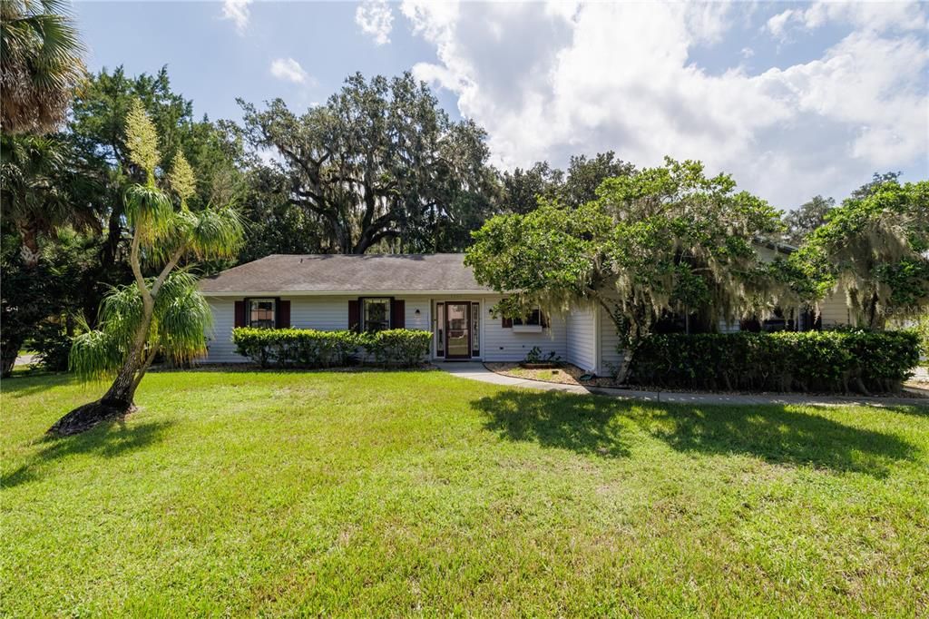 Recently Sold: $329,900 (4 beds, 3 baths, 2208 Square Feet)