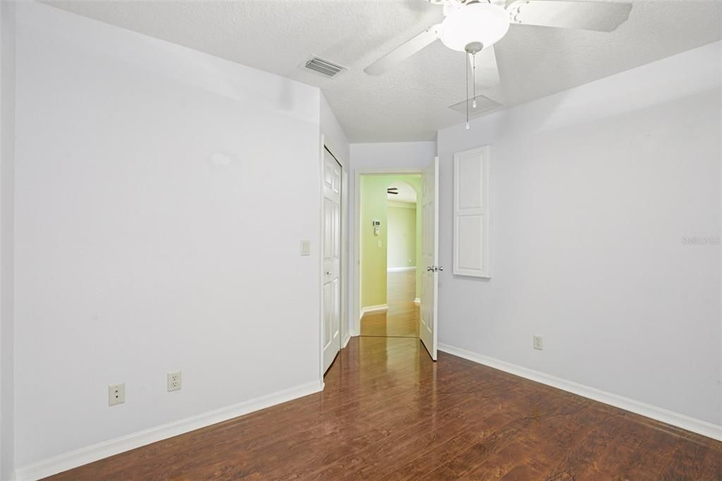 Под контрактом: $325,000 (3 спален, 2 ванн, 1611 Квадратных фут)