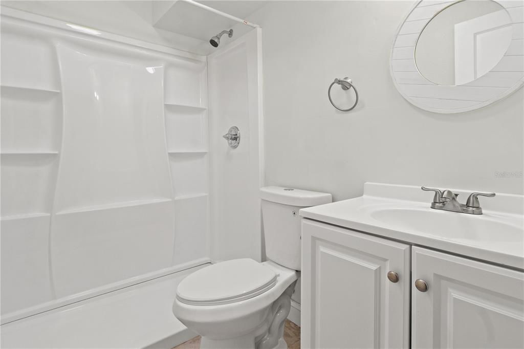 待售: $875,000 (8 贝兹, 5 浴室, 4170 平方英尺)