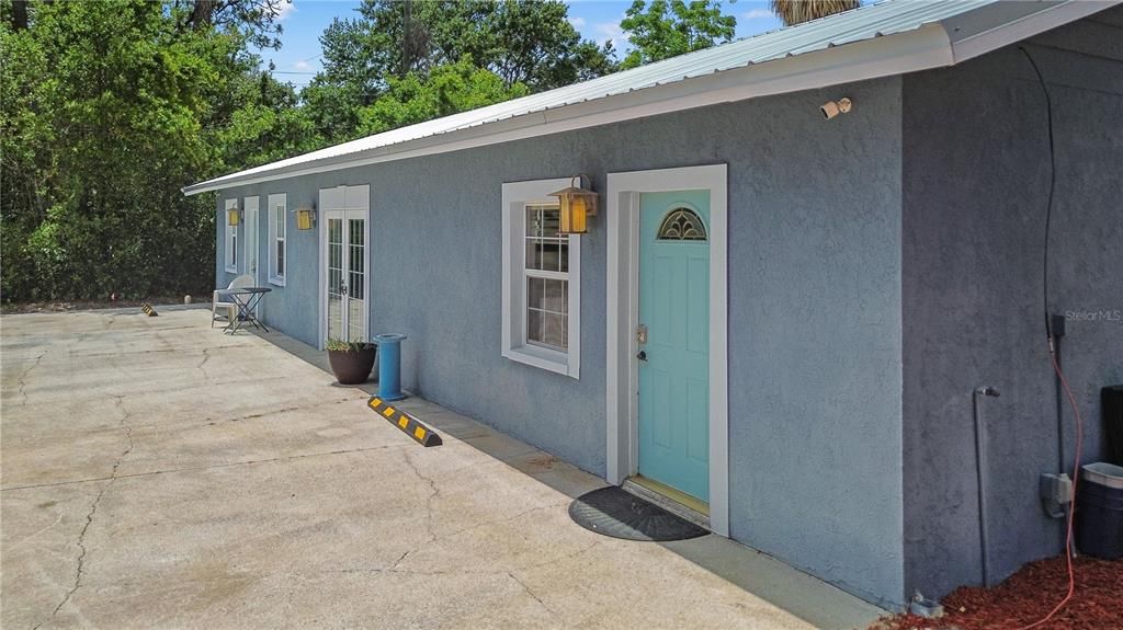 待售: $875,000 (8 贝兹, 5 浴室, 4170 平方英尺)