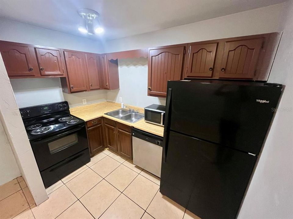 For Sale: $855,000 (16 beds, 0 baths, 6144 Square Feet)