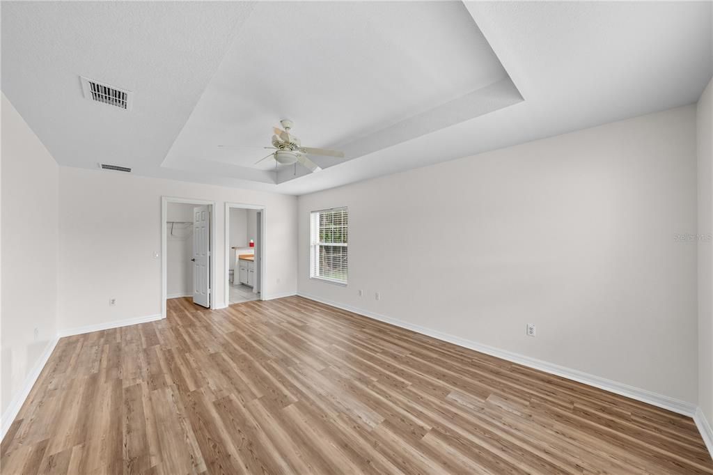 For Sale: $1,225,000 (3 beds, 2 baths, 1637 Square Feet)