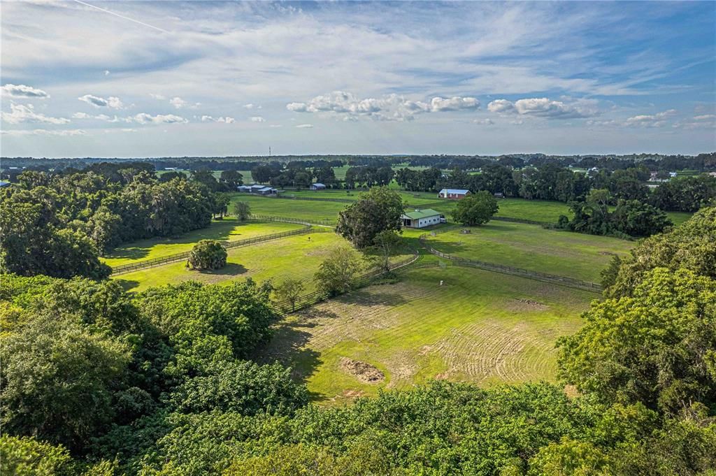 For Sale: $1,225,000 (3 beds, 2 baths, 1637 Square Feet)