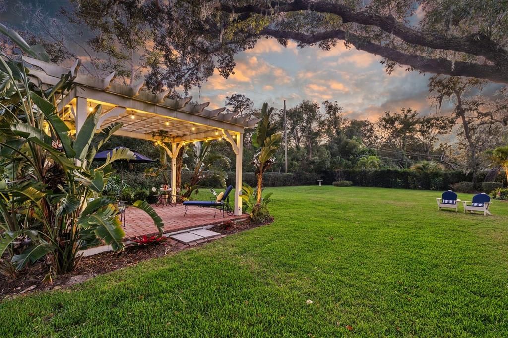 En Venta: $1,200,000 (3 camas, 2 baños, 3465 Pies cuadrados)