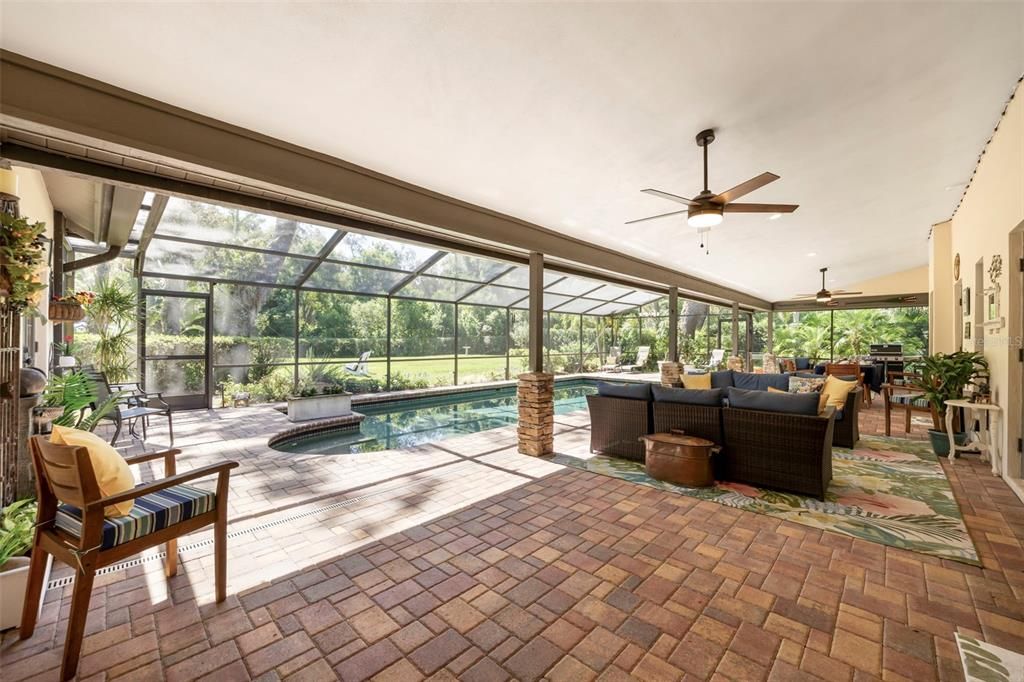 En Venta: $1,200,000 (3 camas, 2 baños, 3465 Pies cuadrados)