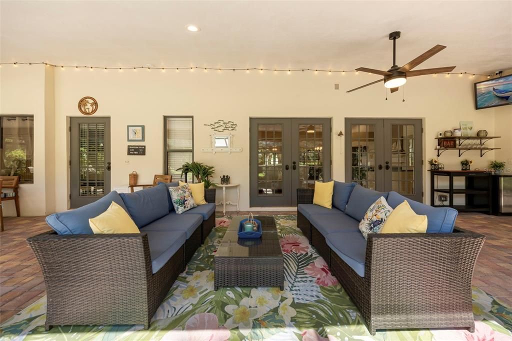 En Venta: $1,200,000 (3 camas, 2 baños, 3465 Pies cuadrados)