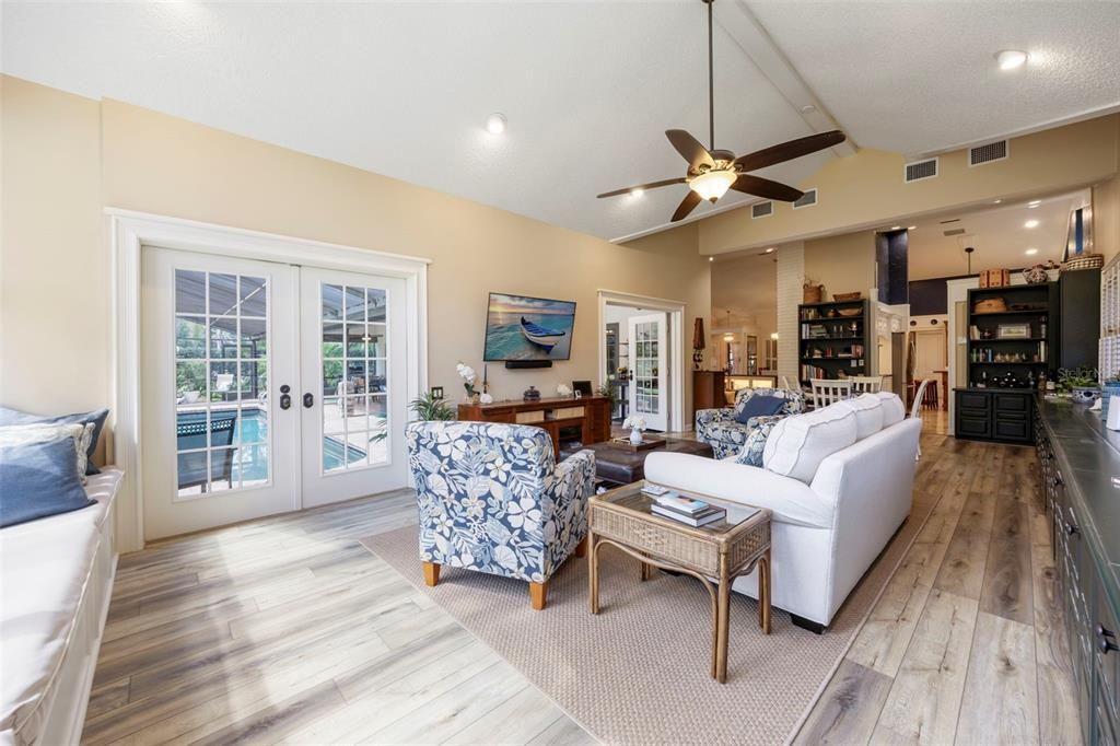 En Venta: $1,200,000 (3 camas, 2 baños, 3465 Pies cuadrados)