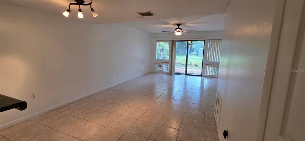 En Venta: $151,999 (2 camas, 1 baños, 999 Pies cuadrados)