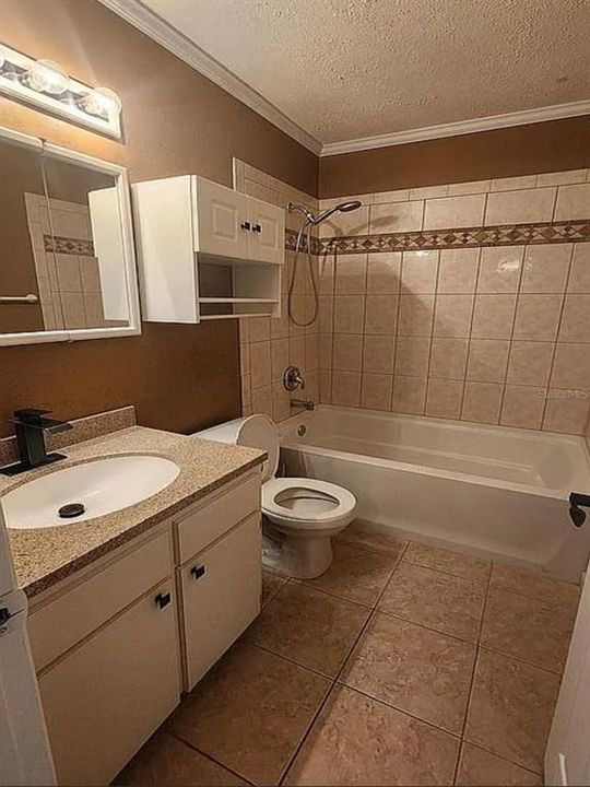 En Venta: $151,999 (2 camas, 1 baños, 999 Pies cuadrados)