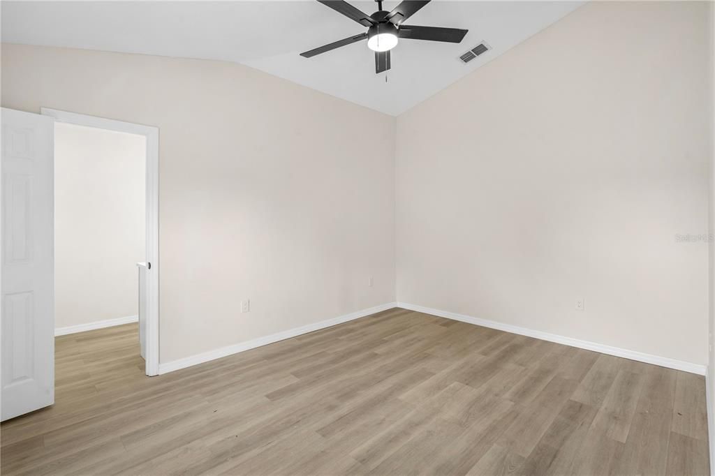 待售: $307,999 (3 贝兹, 2 浴室, 1554 平方英尺)