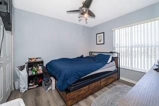 Под контрактом: $319,999 (3 спален, 2 ванн, 1403 Квадратных фут)