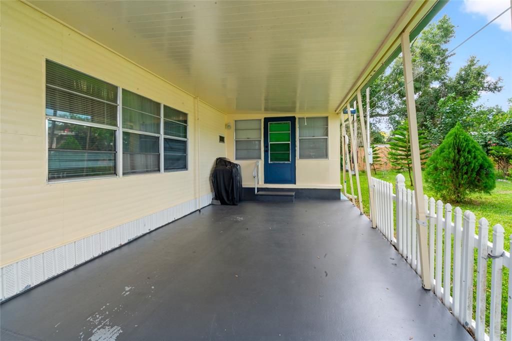 For Sale: $75,900 (3 beds, 2 baths, 1141 Square Feet)