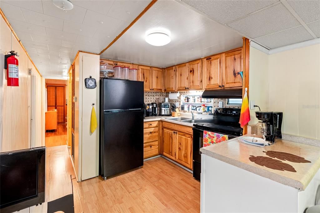 For Sale: $75,900 (3 beds, 2 baths, 1141 Square Feet)