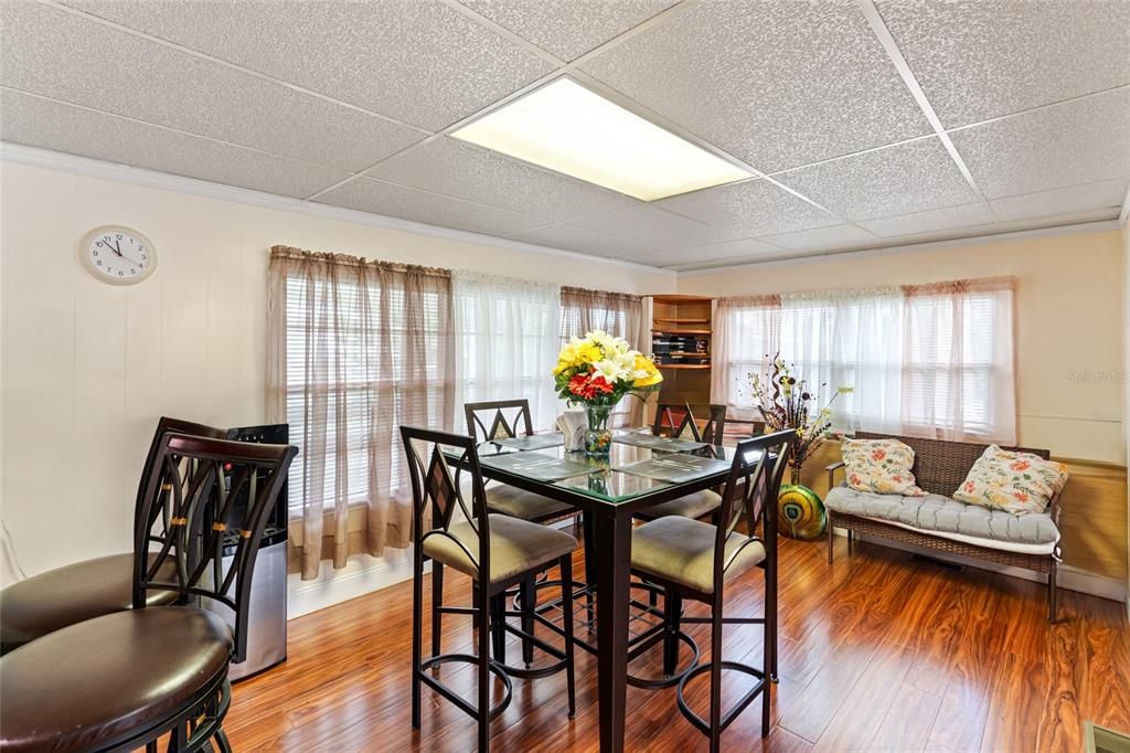 For Sale: $75,900 (3 beds, 2 baths, 1141 Square Feet)