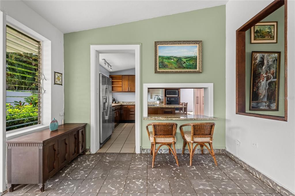 На продажу: $1,500,000 (5 спален, 4 ванн, 2923 Квадратных фут)