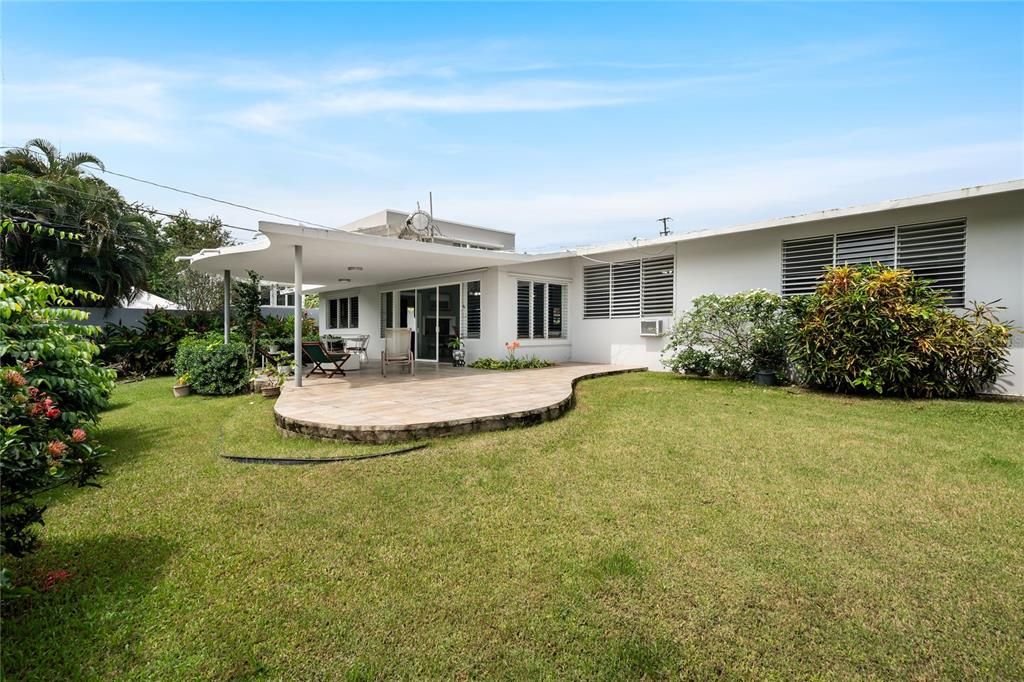 На продажу: $1,500,000 (5 спален, 4 ванн, 2923 Квадратных фут)