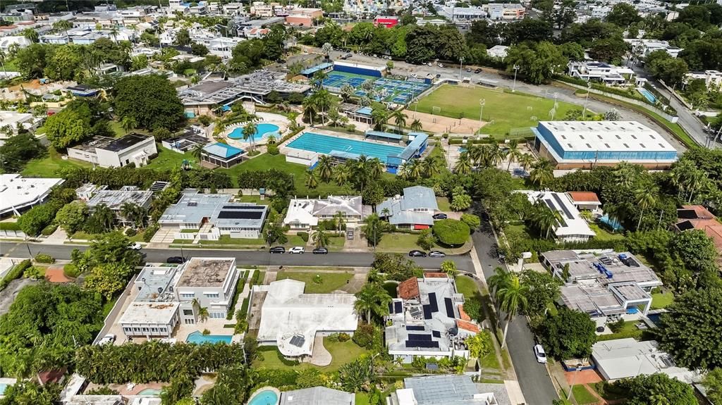 На продажу: $1,500,000 (5 спален, 4 ванн, 2923 Квадратных фут)